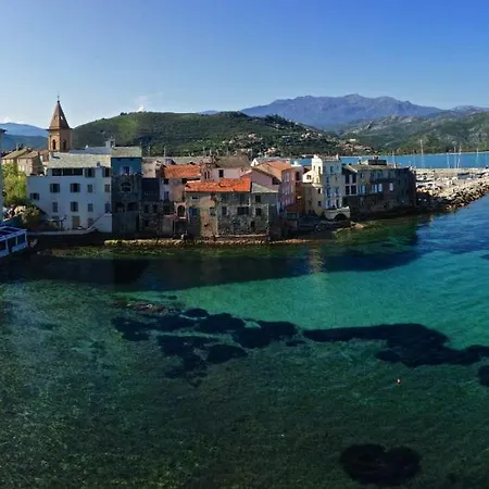 T2 Au Coeur De St-florent * 생플로랑